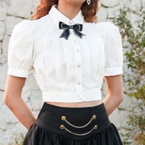 Tops - Front bow crop shirt